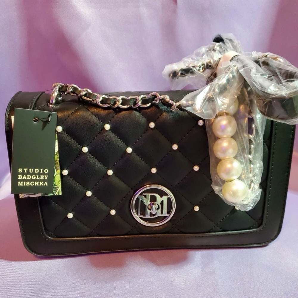 BADGLEY MISCHKA CROSSBODY BAG Diamond Quilted Pearl STUDS Silver Chain MSRP $129